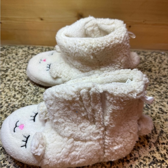 Capelli of New York Girls Size 3/4 Cozy Kids' Lamb Slippers - Cream - Picture 4 of 8